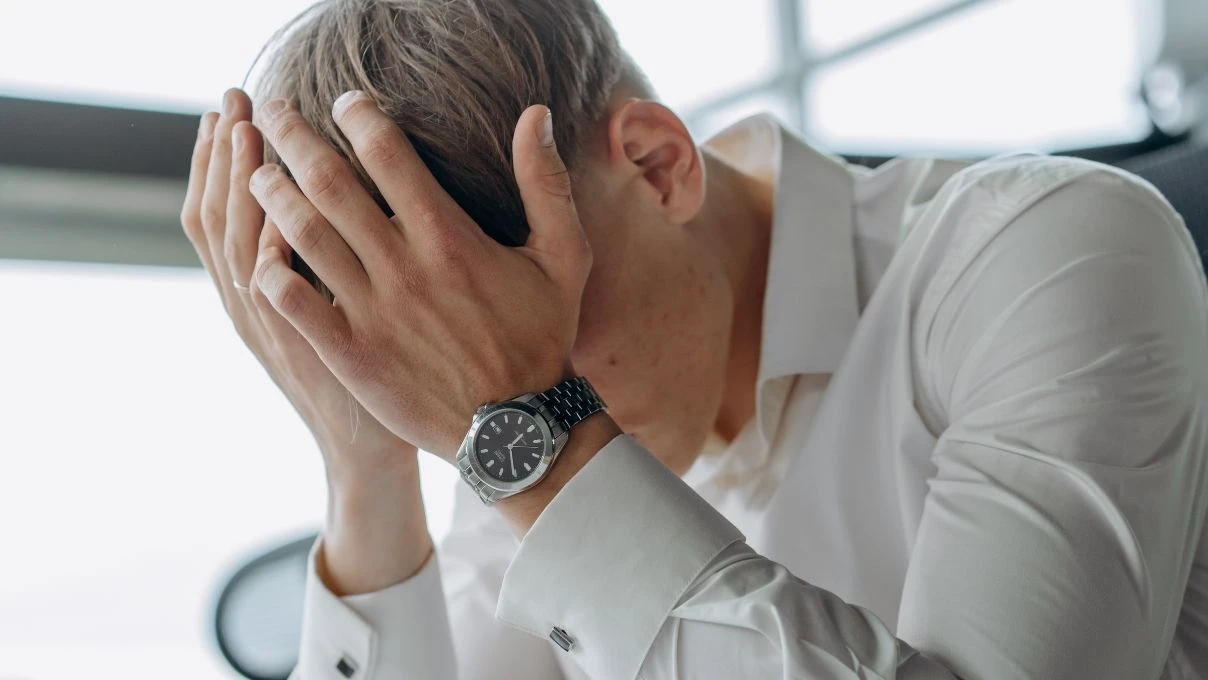 Sürekli halsiz ve depresyonda olanlar aman dikkat! Vücudunuz alarm veriyor