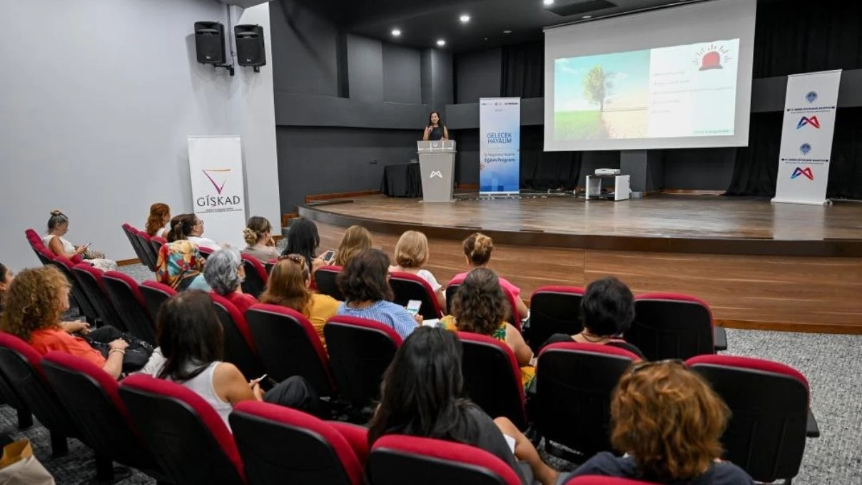 Mersin’de kadınlara iş hayatı için eğitim! Farkındalık eğitimi ile kadınlar daha güçlü