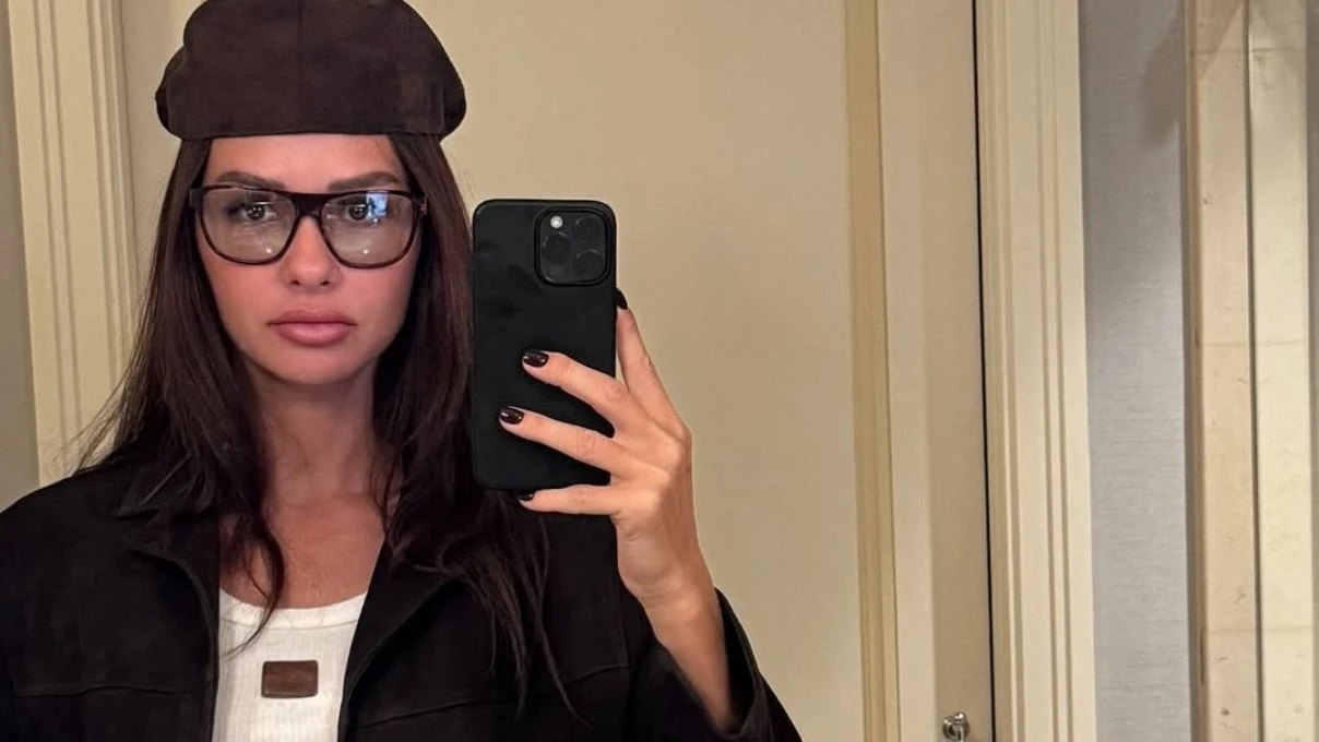 Yasemin Ergene paylaşımlarıyla dikkat çekti! Şıklığı ve güzelliği beğeni topladı