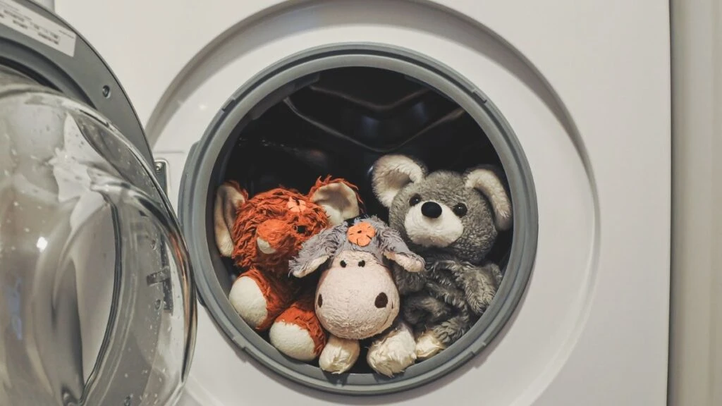 Çocuk oyuncaklarını çamaşır makinesinde yıkayın! İşte nedeni
