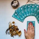 Günlük tarot kart açılımı 20 Ekim 2025! Gönül kırıkları iyileşiyor