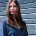 Yasemin Ergene paylaşımlarıyla dikkat çekti! Şıklığı ve güzelliği beğeni topladı