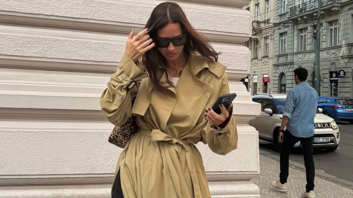 Yasemin Ergene paylaşımlarıyla dikkat çekti! Şıklığı ve güzelliği beğeni topladı