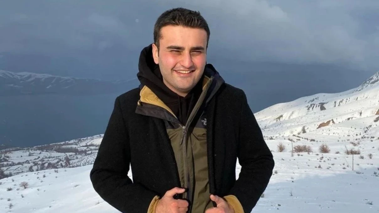 CZN Burak oyuncu Burak Özçivit’in milyonluk aracını satın aldı! Ünlü fenomenin şaşırtan hareketi çok konuşuldu