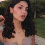 Yabani’nin genç yıldızı Rojbin Erden Sultana filmi ile ekranlara geliyor! Oyuncu oynadığı karakter ile dikkatleri üzerine çekiyor