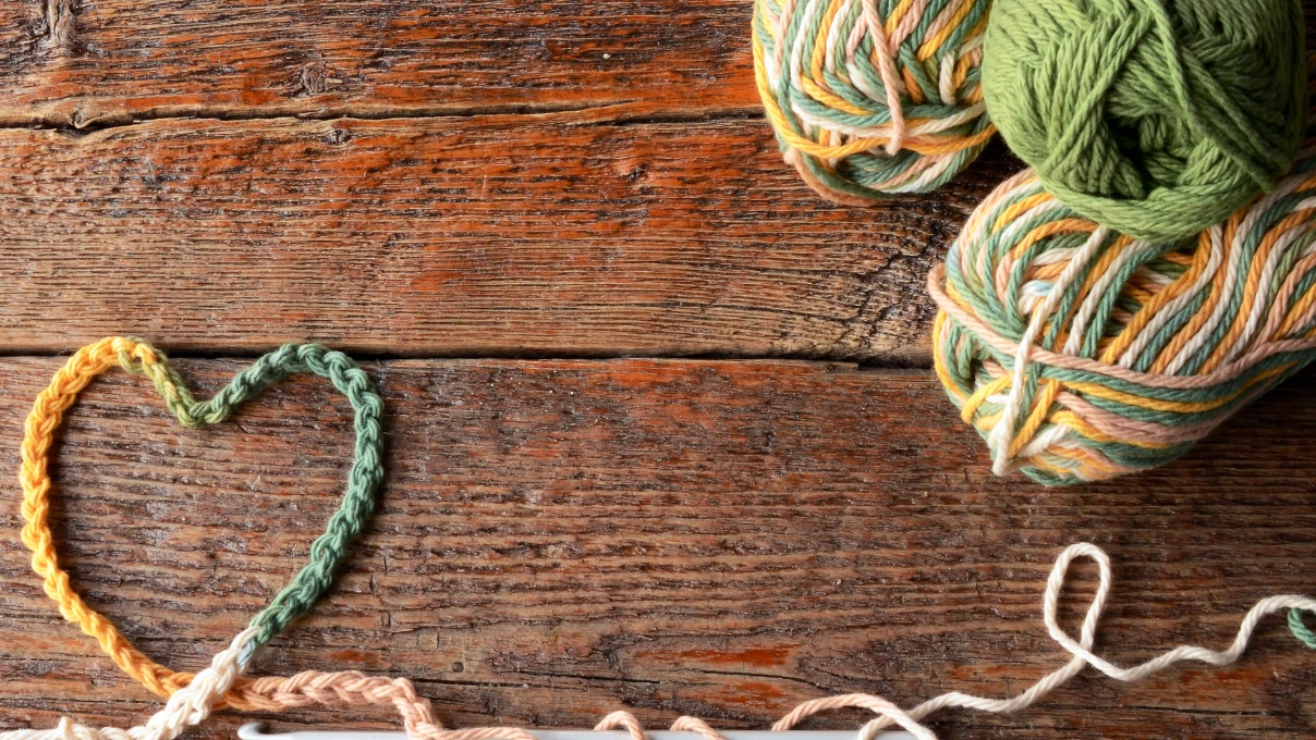 Tığla yapılan en popüler atkı modelleri 2026! Bu kış şık ve tarz sahibi olacaksınız 3 ATKI 4