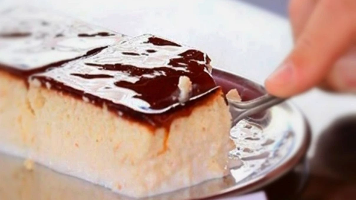 MasterChef trileçe tarifi! Yumuşak dokusu ve karamelliğiyle sütlü tatlıların kraliçesi 9 Adsiz tasarim 13 54