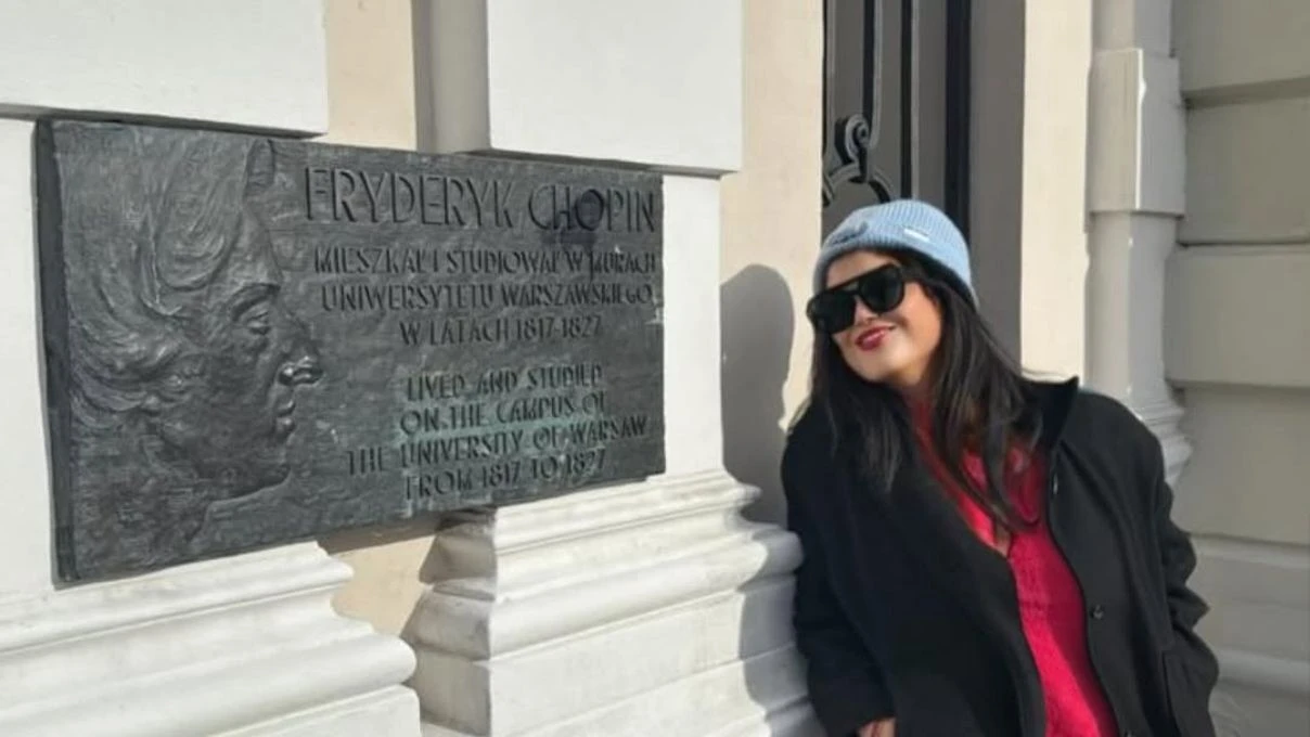 Kızılcık Şerbeti oyuncusu Feyza Civelek Emrah Altıntoprak’ı engelledi! Civelek’ten şaşırtan açıklamalar 9 Adsiz tasarim 15 113