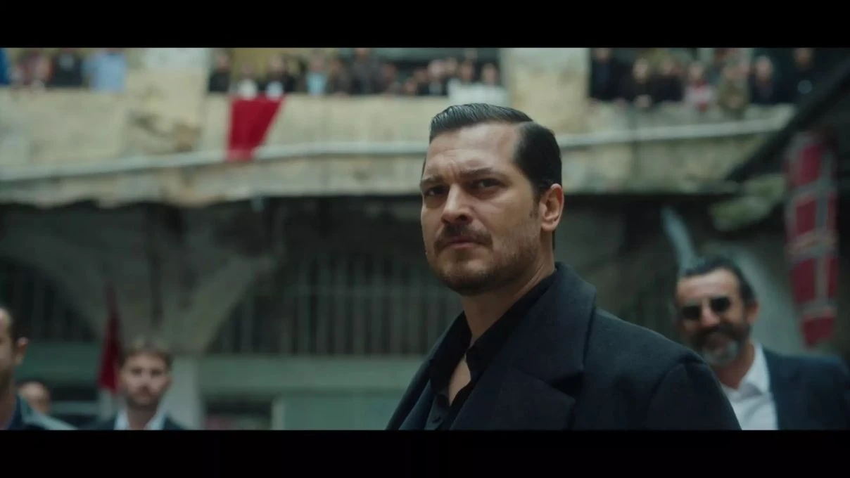 Eşref Rüya’da Dinçer’in geçmişini Eşref öğrenecek! Eşref Rüya dizisinde Eşref Dinçer'i vuracak mı? 6 Adsiz tasarim 2 141