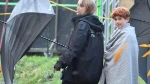 Harry Potter dizi setinden ilk görüntüler sızdı! Yeni kostümlerde şok detay 8 Adsiz tasarim 2 144