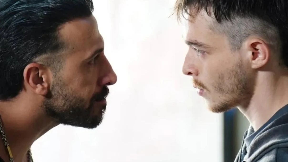 Sahtekarlar 5. bölümde Eyüp’ün oyunları ortaya çıkıyor! Ertan’ın hamlesi her şeyi değiştiriyor! 6 Adsiz tasarim 20 120