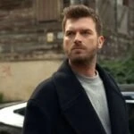 Kıvanç Tatlıtuğ’dan alkışlanacak davranış! Salonda duygulandıran anlar!