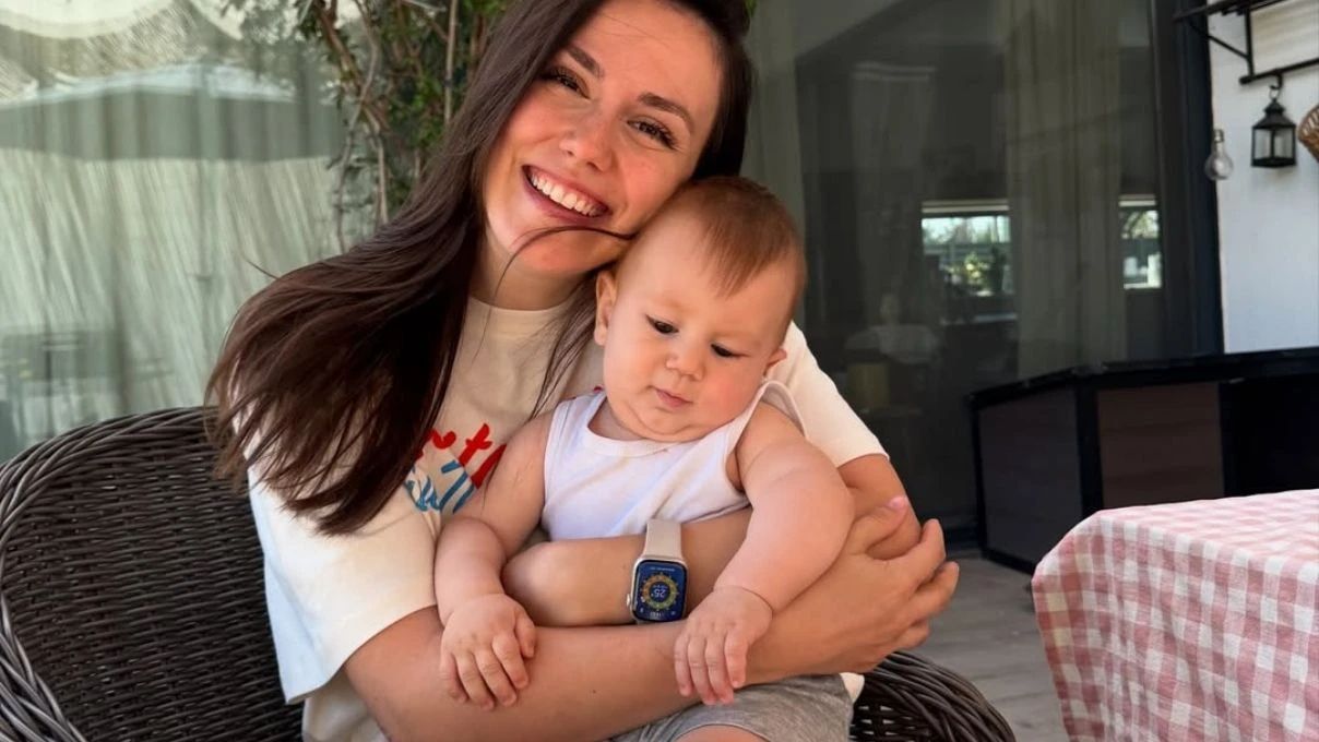 Berkay Hardal'dan kalpleri ısıtan aile pozu! Noyan bebek büyüdü