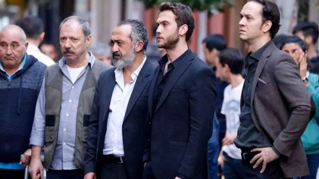 Veliaht Çukur dizisinin devamı mı? İzleyicilerin merak ettiği soru yanıt buldu!