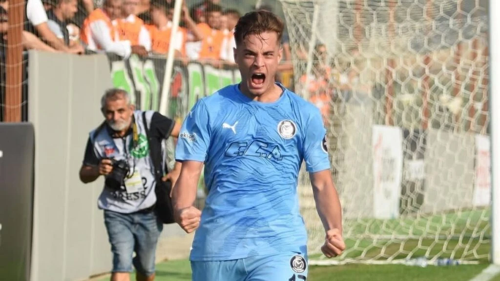 Genç futbolcu Batuhan Kör kimdir? Batuhan Kör kaç yaşında aslen nereli?