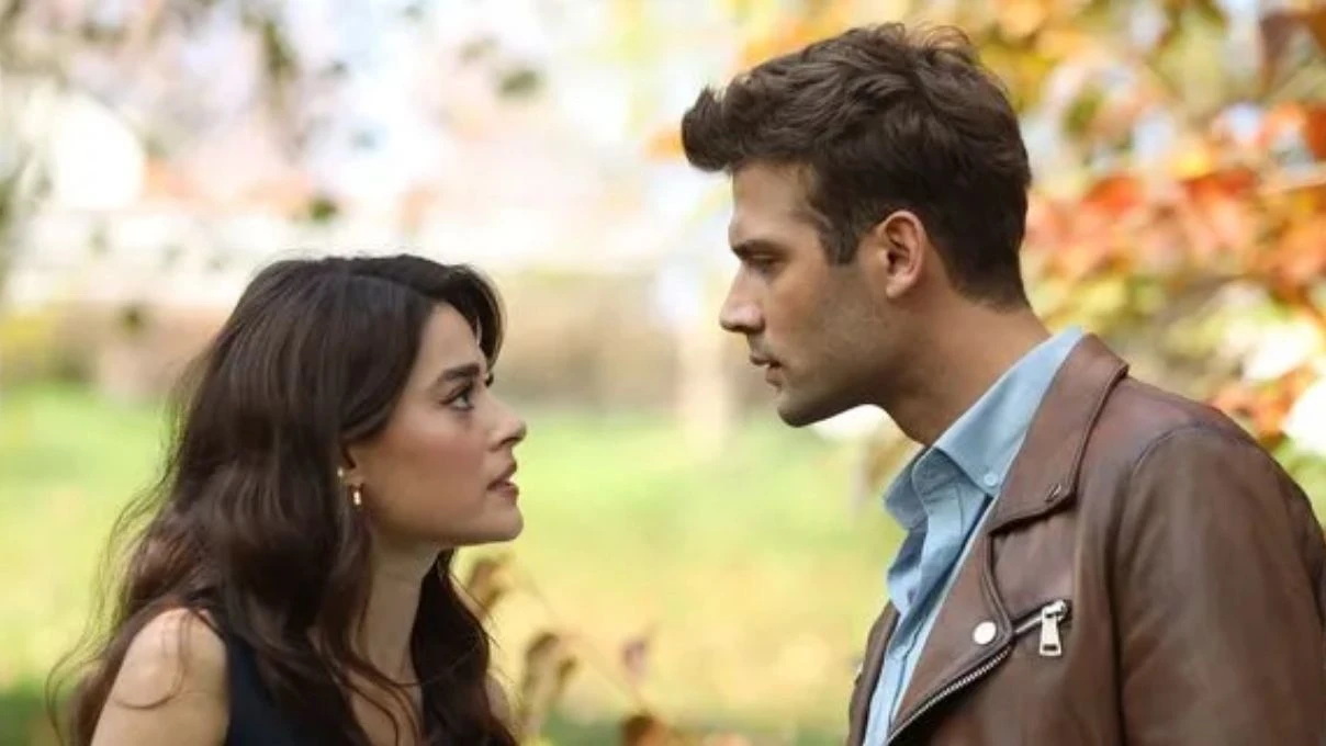 Aynadaki Yabancı 6. Bölümde Defne yolun sonuna mı geldi? Emirhan’ın Defne’ye hazırladığı sürpriz şok etti! 4 Adsiz tasarim 21 122