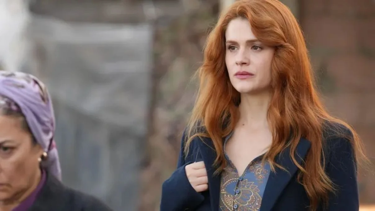 Taşacak Bu Deniz’de Esme Furtuna Eleni’ye gerçeği söyleyecek mi? Eleni her şeyi öğrenecek mi? 6 Adsiz tasarim 23 91