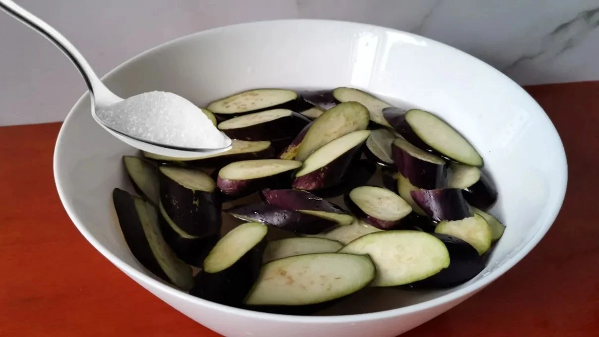 MasterChef patlıcan musakka tarifi! Sadece 15 dakika 4 Adsiz tasarim 24 49