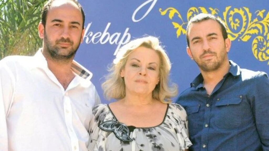Zeynep Değirmencioğlu kimdir kaç yaşında? Zeynep Değirmencioğlu evli mi kaç çocuğu var? 