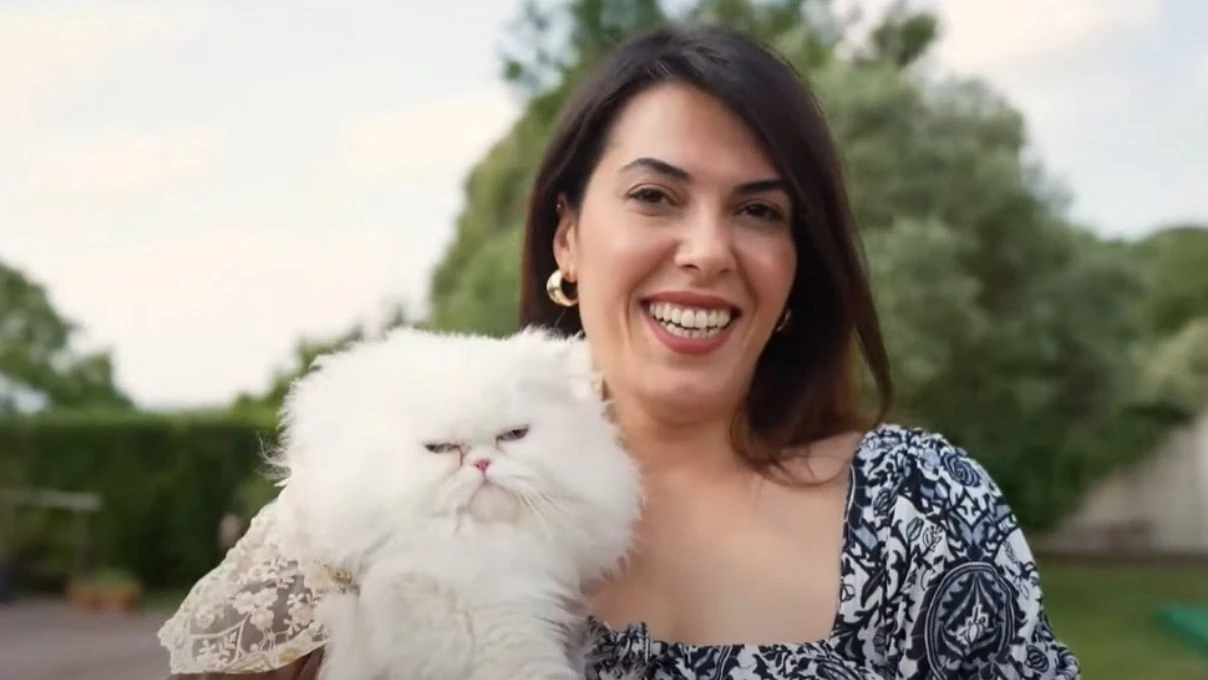 Zuhal Topal’la Yemekteyiz Asel Çukuryayla kimdir mesleği nedir? Asel Çukuryayla kaç yaşındadır?