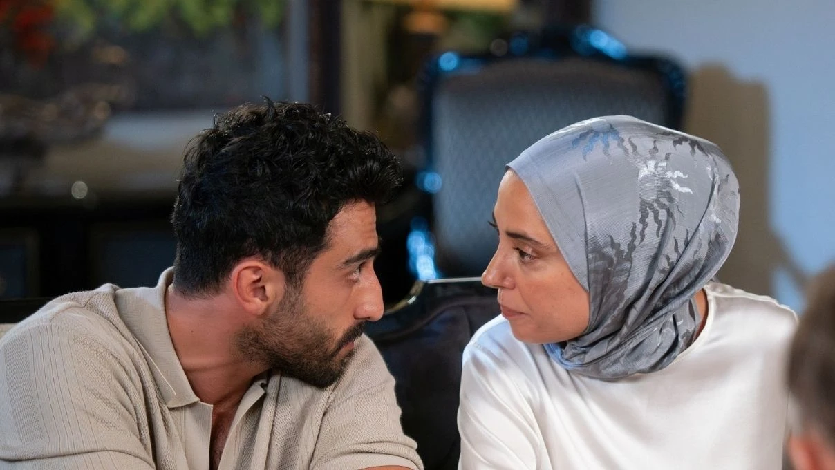 Kızılcık-Şerbeti-Melis-Civelek