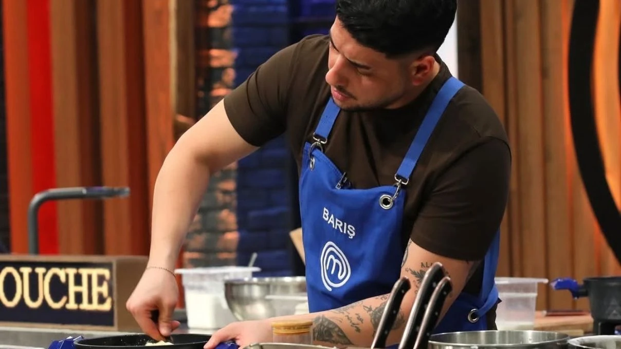 MasterChef Türkiye Altın Kupa’ya veda eden Barış Demir’in gidişi şefleri şaşırttı! Barış’ın vedalaşmaması tepki çekti! 7 Adsiz tasarim 29 100