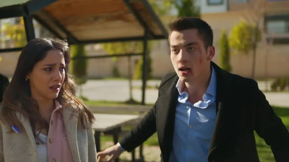 Uzak Şehir dizisinde Kaya ve Zerrin barışıyor mu? Kaya bebeği öğrenecek mi? 6 Adsiz tasarim 3 149