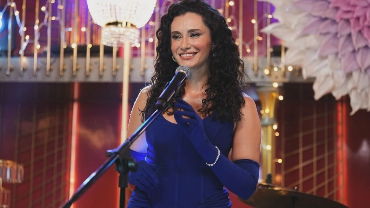 Hande Doğandemir’den oyunculuk sektörü hakkında çarpıcı açıklamalar! “Oyuncu kariyerinde birçok kişinin söz hakkı oluyor!” 5 Hande Doğandemir’den oyunculuk sektörü hakkında çarpıcı açıklamalar! “Oyuncu kariyerinde birçok kişinin söz hakkı oluyor!”
