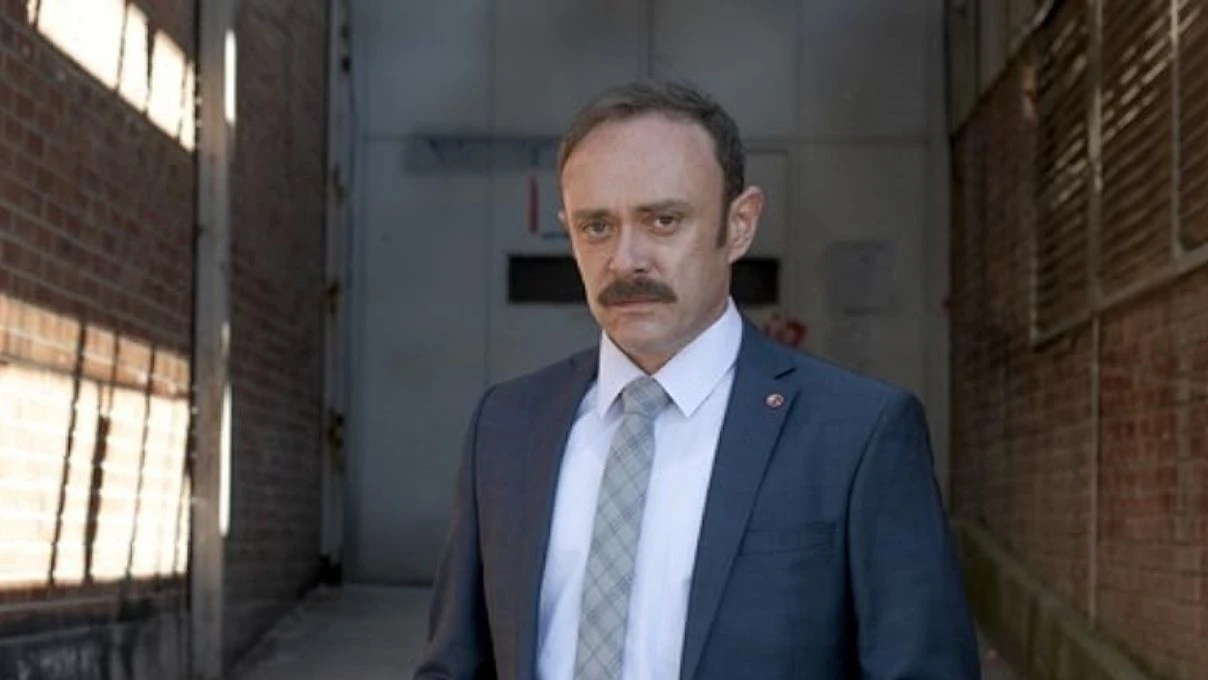 Veliaht dizisinin Vezir’i Tansu Biçer kimdir kaç yaşındadır? Tansu Biçer’in oynadığı dizi ve filmler 7 Adsiz tasarim 35 63