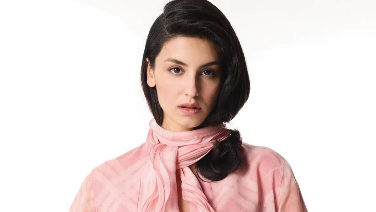 Yabani dizisinin Asi’si Rojbin Erden kimdir? Rojbin Erden kaç yaşında, nereli? 9 Rojbin Erden kimdir?