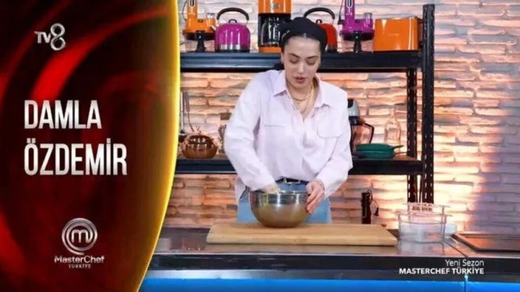 MasterChef Türkiye 2025 yarışmacısı Damla Özdemir kimdir? Damla Özdemir nereli kaç yaşında? 