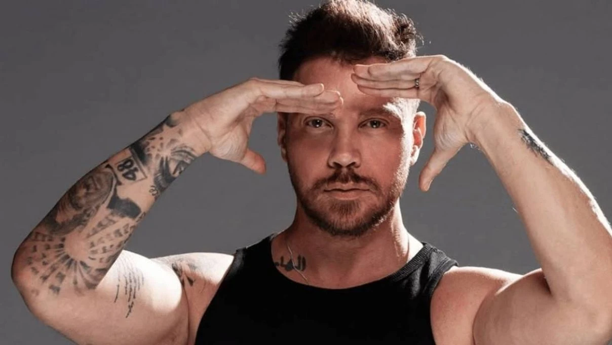 Ece Erken’den Sinan Akçıl’a Hadise göndermesi! “Haddini bil” 8 Ece Erken’den Sinan Akçıl’a Hadise göndermesi! “Haddini bil”