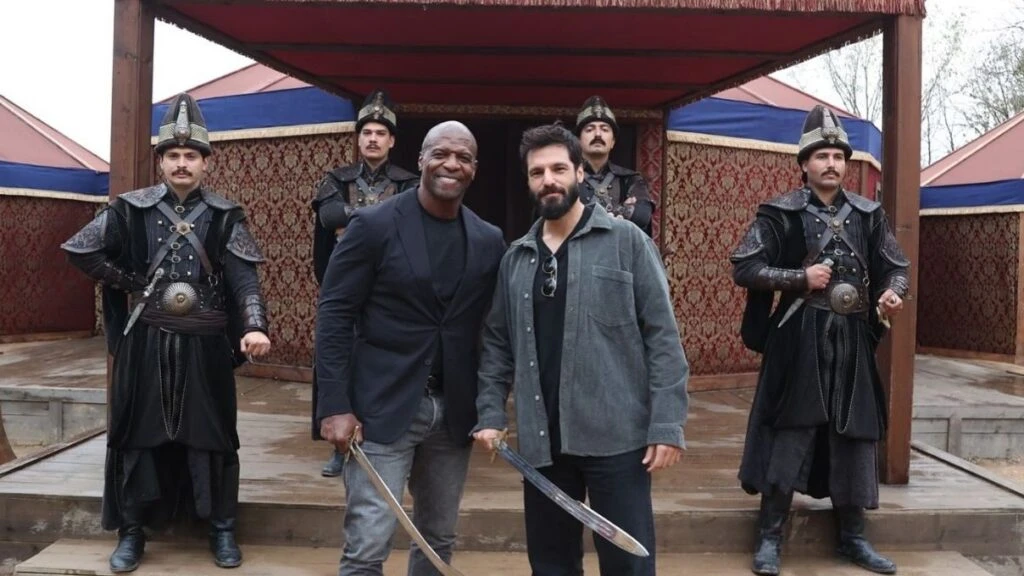 Mehmed Fetihler Sultanı dizisinin setini dünyaca ünlü aktör ziyaret etti! Hollywood yıldızı Terry Crews’ın set görüntüleri!