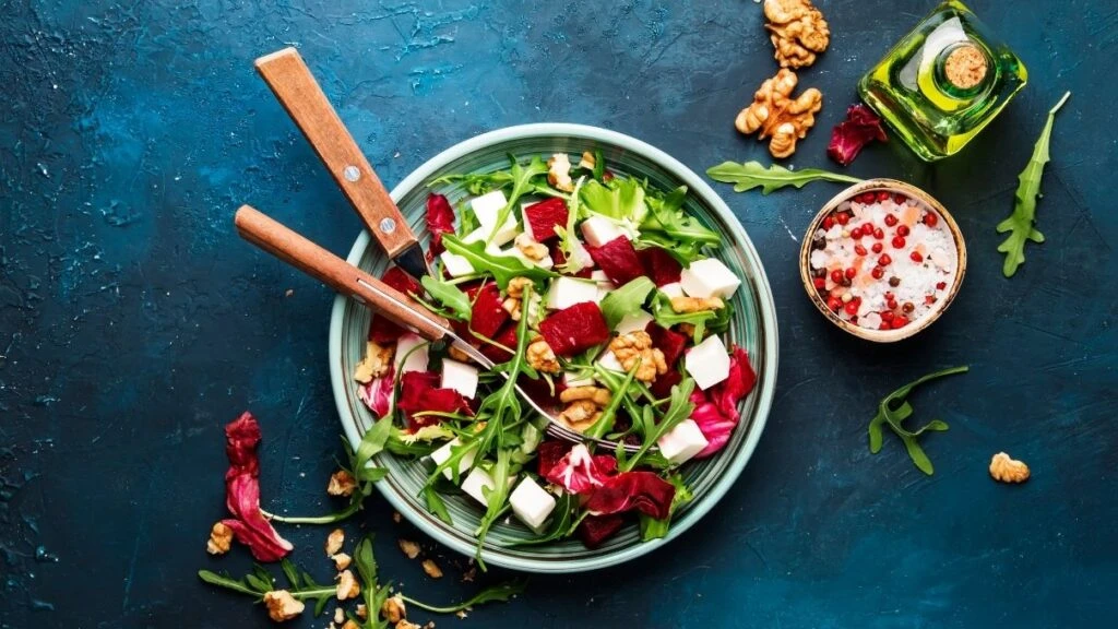 Salata sevenlere müjde! En lezzetli yaz salataları