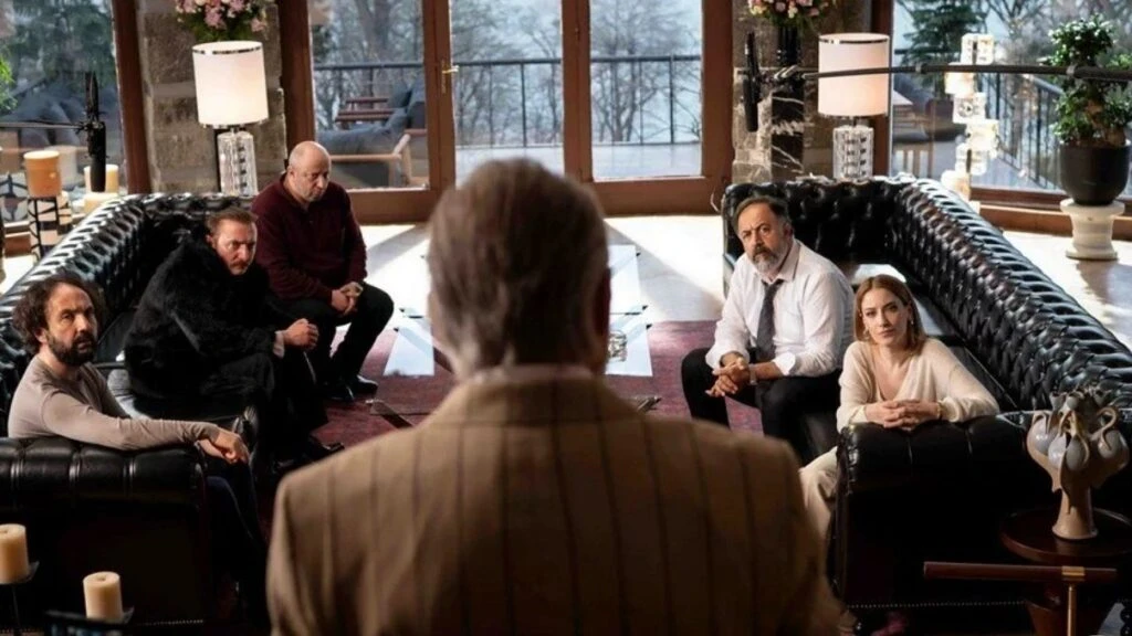 Haluk Bilginer ve Hazal Kaya’yı aynı projede buluşturan dizi! Sekizinci aile geliyor