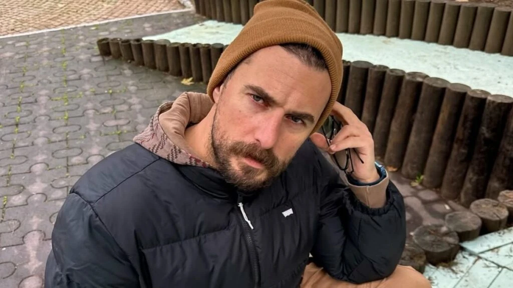 Hakan Dinçkol kimdir? Hakan Dinçkol kaç yaşında hangi dizilerde oynadı?