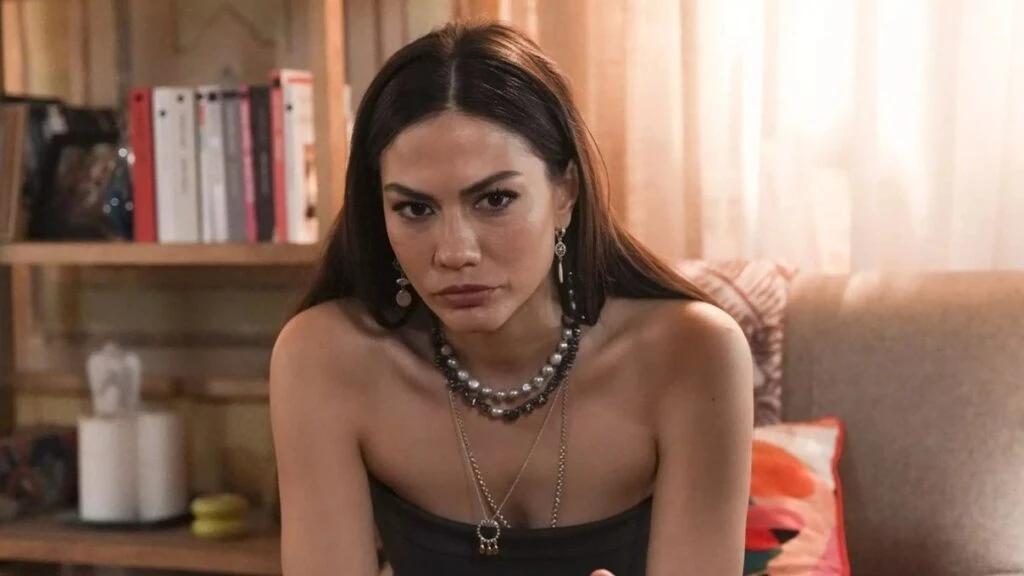 Eşref Rüya dizisinde şoke eden ayrılık! Afra karakterini oynayan Ebrar Karabakan diziden ayrılıyor