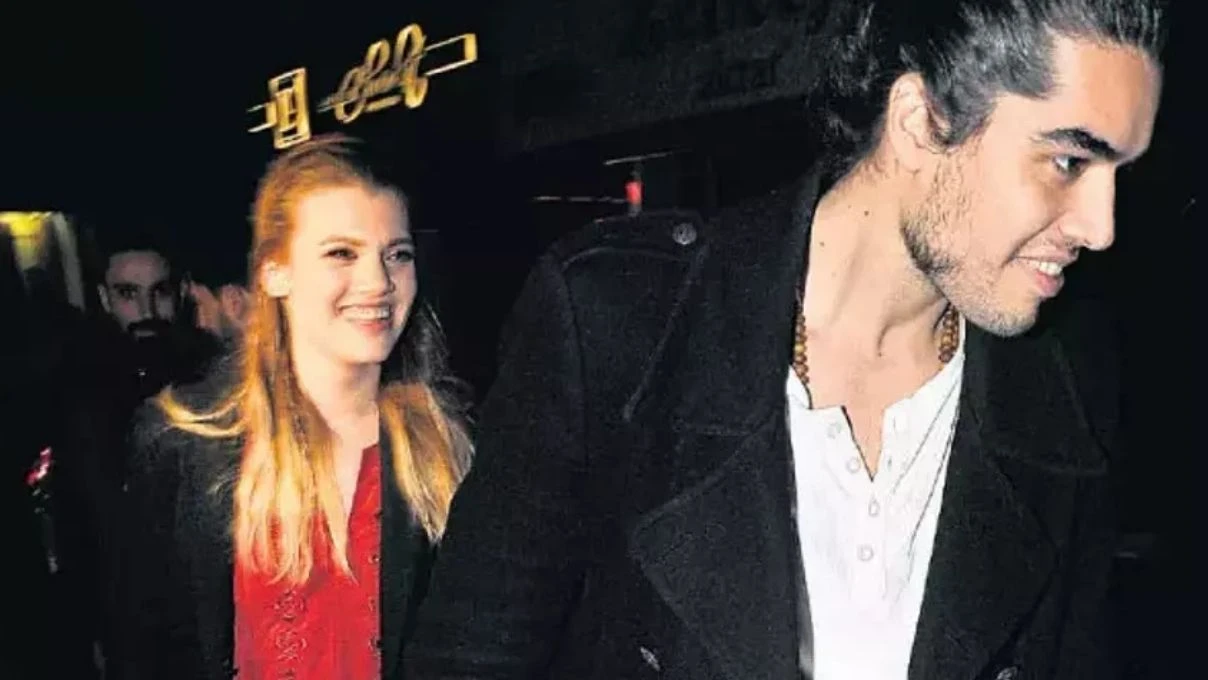 Ahmet Olgun Sünear’ın sevgilisi kim? Ahmet Olgun Sünear özel hayatıyla gündemde! 5 Ahmet Olgun Sünear’ın sevgilisi kim? Ahmet Olgun Sünear özel hayatıyla gündemde!