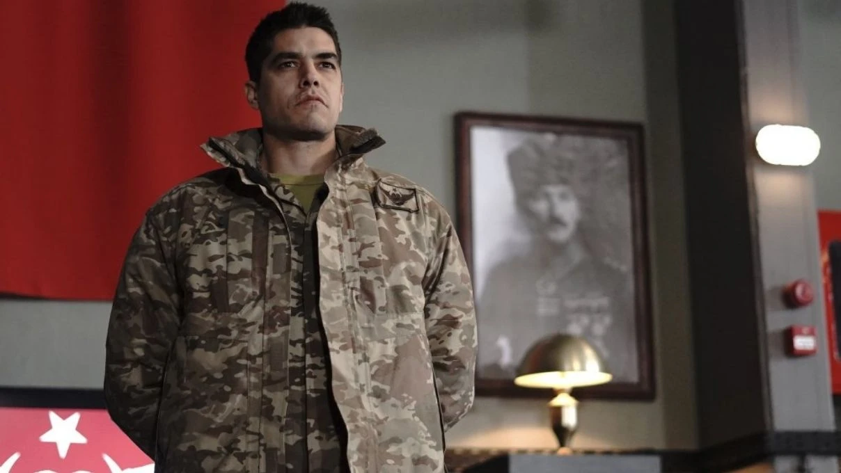 Ahmet Olgun Sünear’ın sevgilisi kim? Ahmet Olgun Sünear özel hayatıyla gündemde! 7 Ahmet Olgun Sünear’ın sevgilisi kim? Ahmet Olgun Sünear özel hayatıyla gündemde!