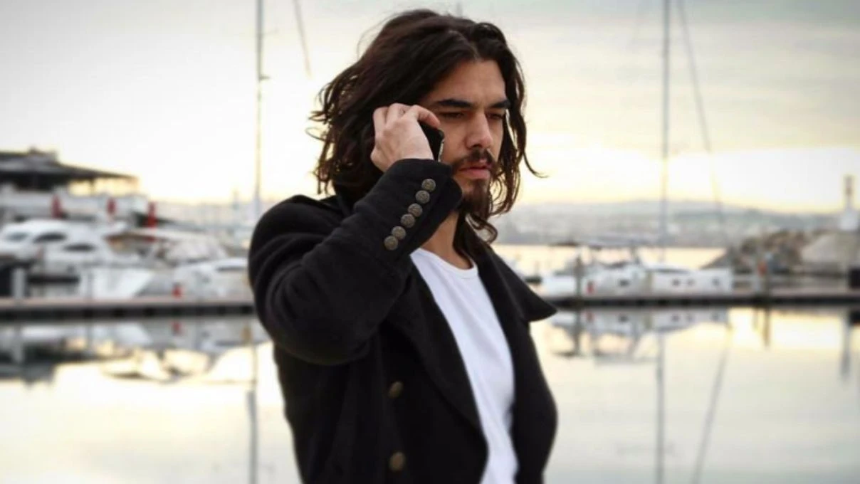 Ahmet Olgun Sünear’ın sevgilisi kim? Ahmet Olgun Sünear özel hayatıyla gündemde! 8 Ahmet Olgun Sünear’ın sevgilisi kim? Ahmet Olgun Sünear özel hayatıyla gündemde!