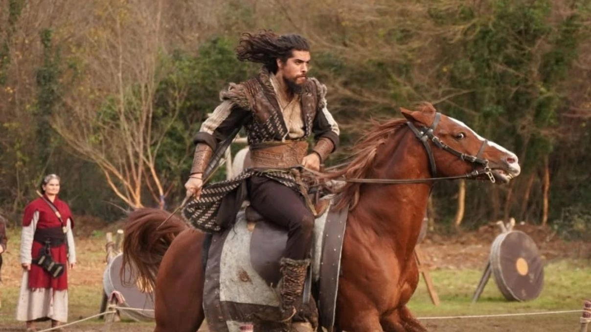 Ahmet Olgun Sünear’ın sevgilisi kim? Ahmet Olgun Sünear özel hayatıyla gündemde! 10 Ahmet Olgun Sünear’ın sevgilisi kim? Ahmet Olgun Sünear özel hayatıyla gündemde!