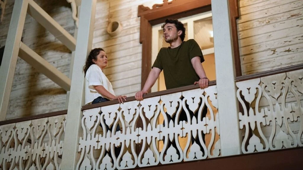 Aile Saadeti dizisi 3. bölümüyle büyük beğeni topladı! Konak güzellik merkezine dönüştü