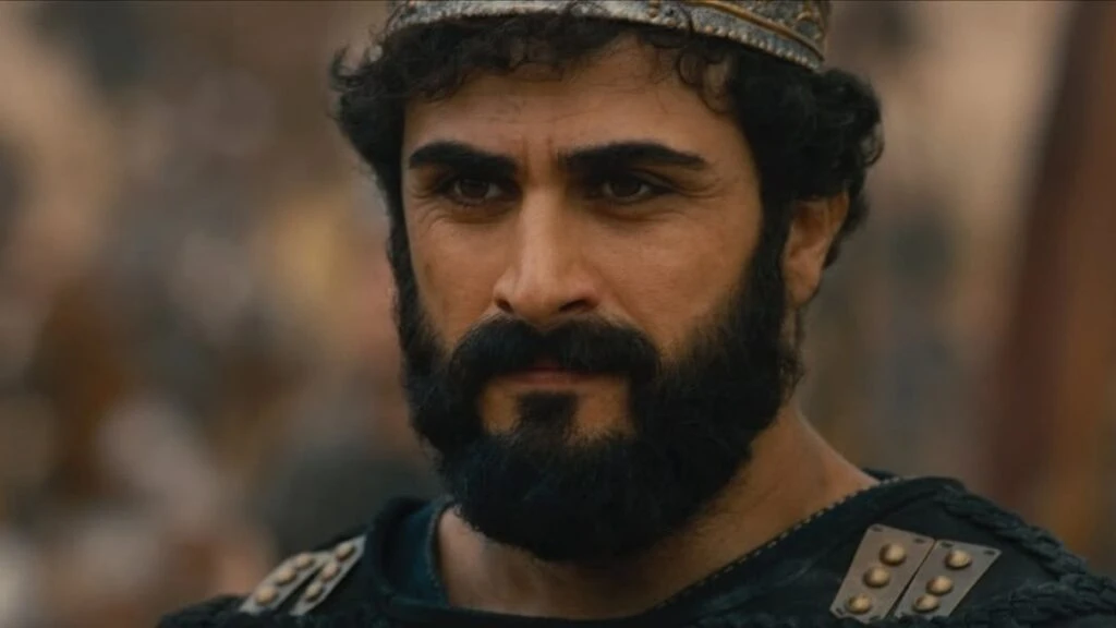Mehmed Fetihler Sultanı dizisinin Halid Bin Velid’i Alexander Uloom kimdir? Alexander Uloom kaç yaşında hangi dizilerde oynadı? 