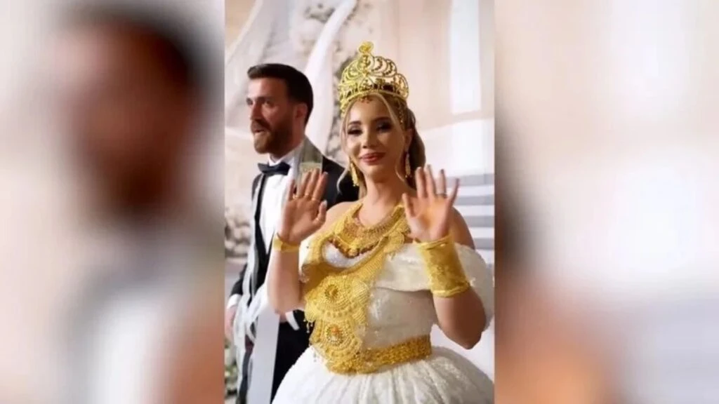 Aleyna Dalveren milyonluk altınlarıyla gösteriş yaptı! Boşanmanın perde arkası