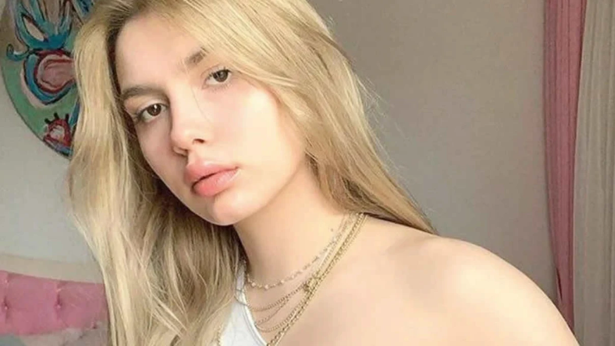 Aleyna Tilki 1