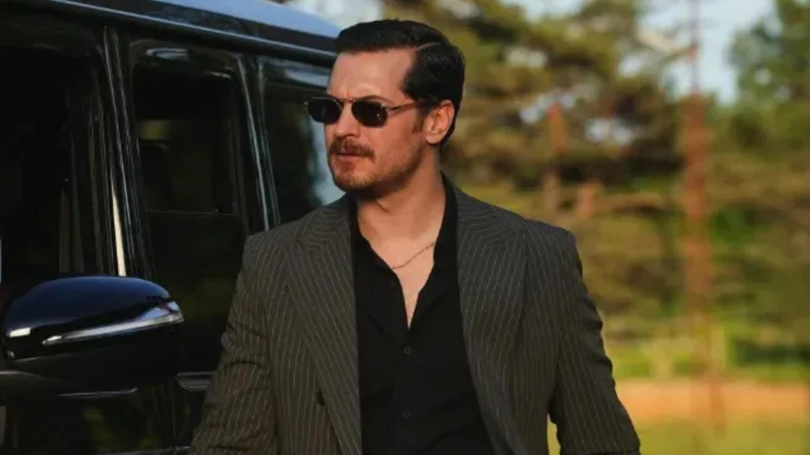 Arka Sokaklarda Cagatay Ulusoy soku Yillar sonra ortaya cikan figuranlik goruntusu herkesi sasirtti