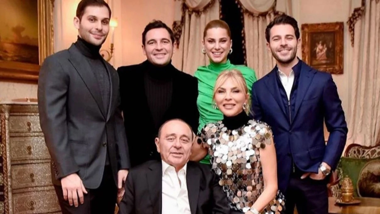 Kerim Sabancı'nın yeni aşkı yengesinin arkadaşı çıktı! Arzu Sabancı'nın radarındaki gelin adayı 5 Asli 13 1