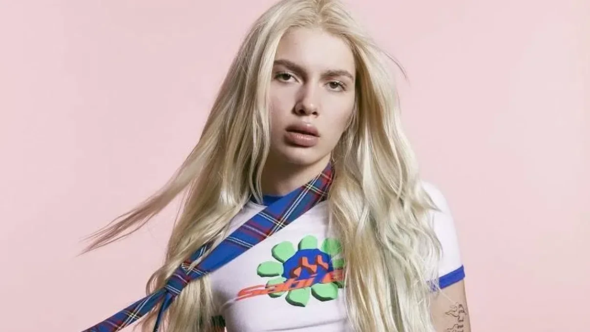 Aleyna Tilki’den Güllü’ye duygusal veda! Aleyna Tilki özel cover çıkaracağını açıkladı 6 Asli 2025 11 07T101706.167