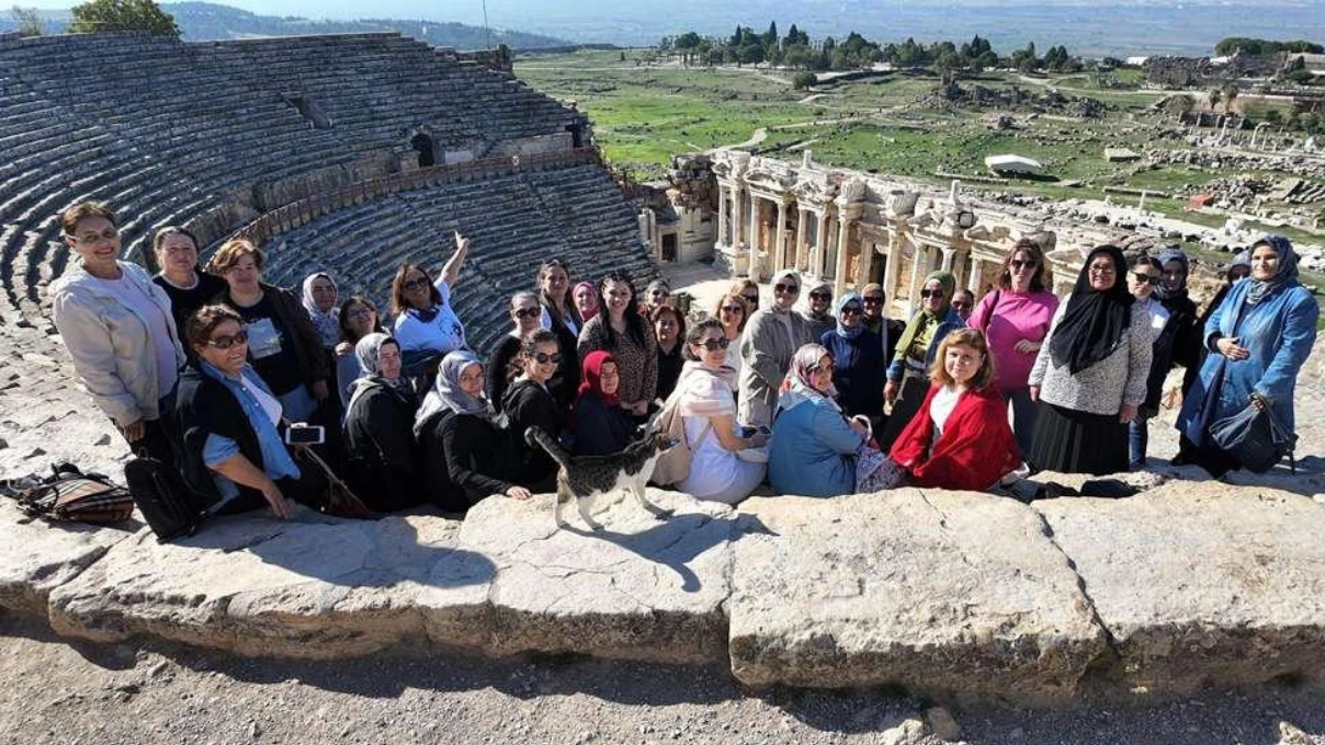 Merkezefendi Belediyesi kadınlara özel projesi! Haydi kadınlar Pamukkale'ye etkinliği büyük ilgi görüyor 5 Asli 2025 11 07T110502.444