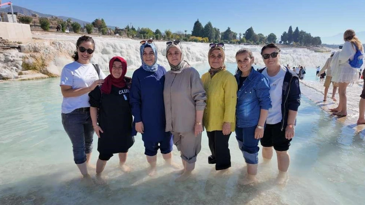 Merkezefendi Belediyesi kadınlara özel projesi! Haydi kadınlar Pamukkale'ye etkinliği büyük ilgi görüyor 7 Asli 2025 11 07T110540.435